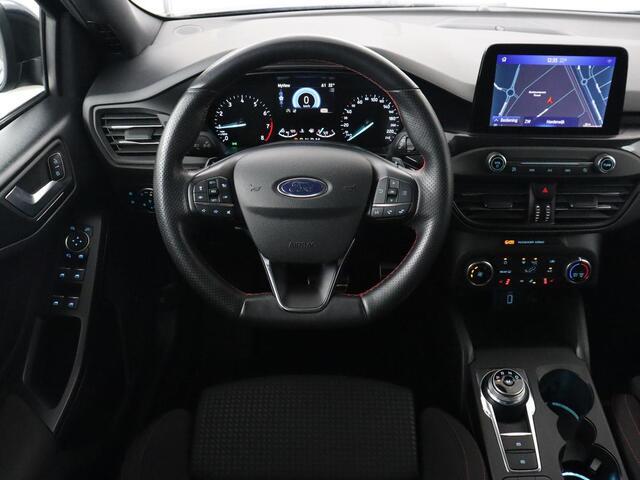 Ford FOCUS 1.5 EcoBoost ST Line | Stoel & stuurverwarming | Camera | Adaptive cruise | B&O Sound | Carplay | Navigatie | Airco | Dodehoek detectie | AGR Stoel