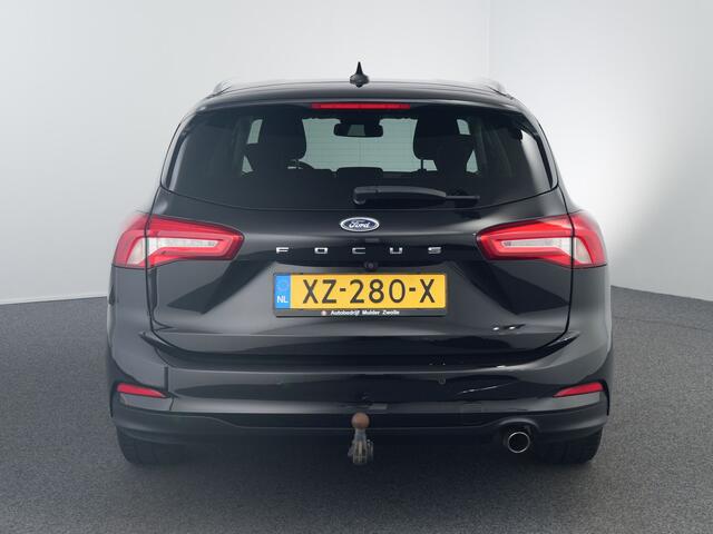 Ford FOCUS Wagon 1.5 EcoBlue Titanium Business | Zwenkhaak | Winterpakket | Camera |