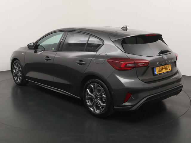 Ford FOCUS ST-Line EcoBoost Hybrid 155 pk Winter Pack | Camera | Adapt. cruise | Camera | Draadloos Apple Carplay |