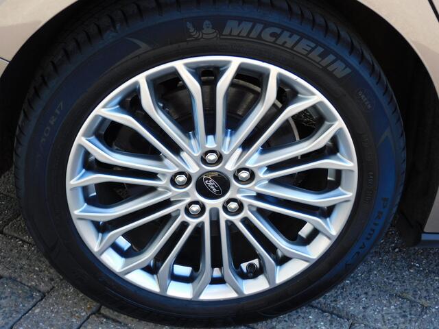 Ford FOCUS Wagon 1.5 EcoBoost Titanium Business DEALER ONDERHOUDEN! APPLE CARPLAY/ANDROID! NAVI! CRUISE! CLIMA! TREKHAAK!