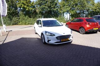 ford-focus-wagon-1.0-ecoboost-titan