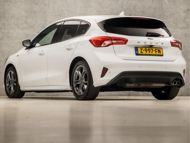 Ford FOCUS 1.0 EcoBoost ST Line Automaat (APPLE CARPLAY, GROOT NAVI, STUUR/STOELVERWARMING, SPORTSTOELEN, ADAPTIVE CRUISE, GETINT GLAS, CAMERA, NIEUWSTAAT)