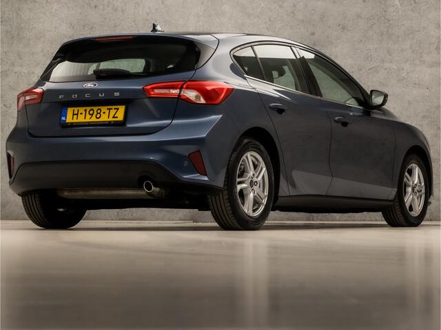 Ford FOCUS 1.0 EcoBoost Sport (APPLE CARPLAY, GROOT NAVI, CRUISE, SPORTSTOELEN, LANE ASSIST, PARKEERSENSOREN, LED KOPLAMPEN, NIEUWSTAAT)