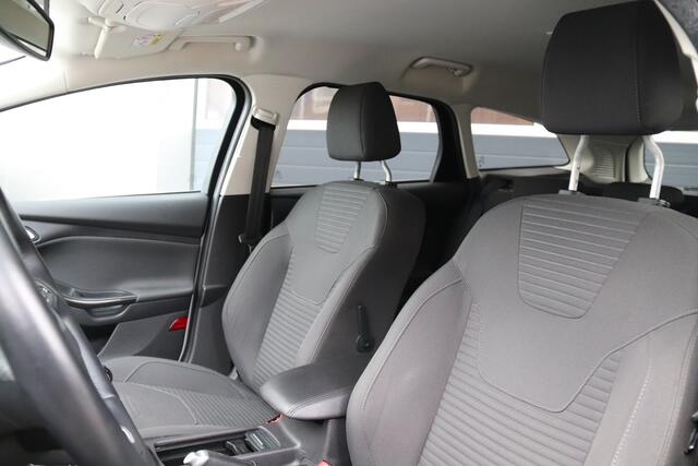 Ford FOCUS Wagon 1.0 Titanium, Stoel & Stuurverwarming, Navi