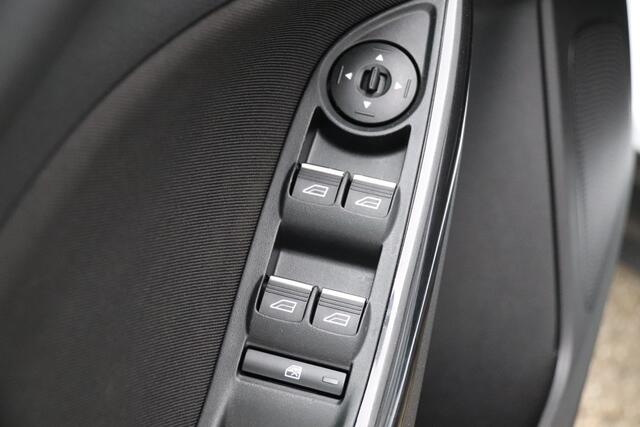 Ford FOCUS Wagon 1.0 Titanium, Stoel & Stuurverwarming, Navi