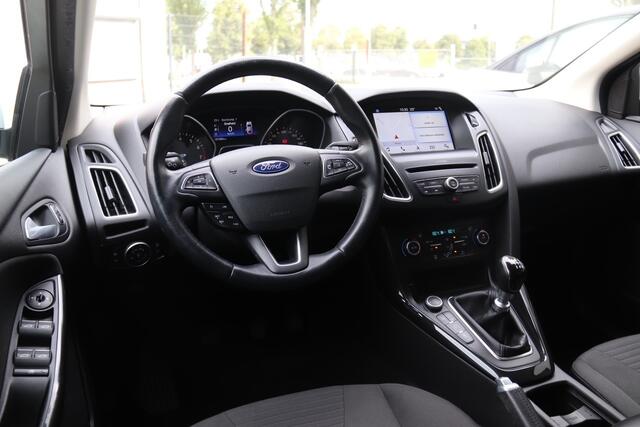 Ford FOCUS Wagon 1.0 Titanium, Stoel & Stuurverwarming, Navi