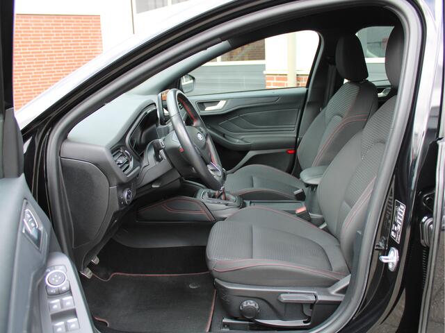Ford FOCUS Wagon 1.5 EcoBoost 181pk ST Line Business 1e Eig/B&O/Winterpack/Elek. trekh./Navi/Cruise/Climate
