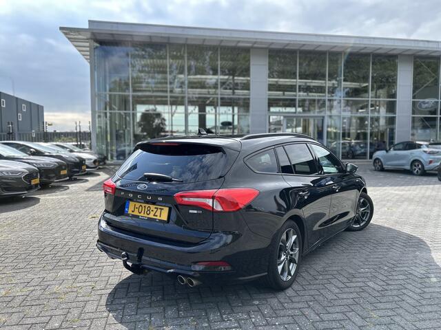 Ford FOCUS Wagon EcoBoost Hybrid 125pk ST Line | 100% dealer onderhouden | Trekhaak I Camera I LED I Keyless