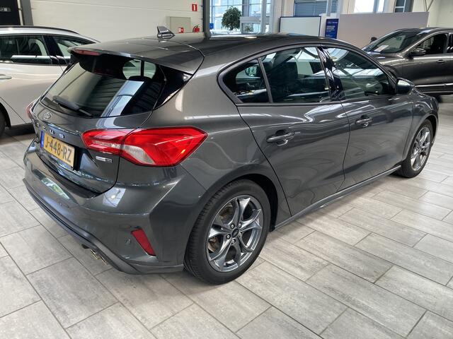 Ford FOCUS EcoBoost Hybrid 125pk ST Line | Cruise | Clima | Camera | Android auto | Apple Carplay |
