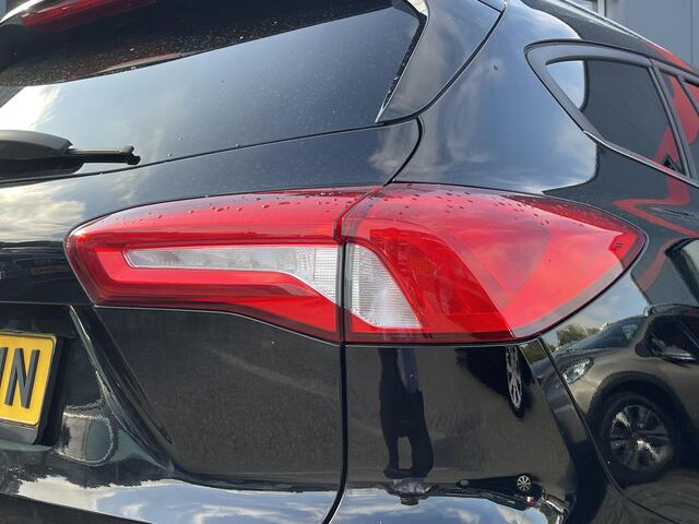 Ford FOCUS Wagon 1.0 EcoBoost Titanium X Business - Navigatie - Elektrische achterklep - Climate Control