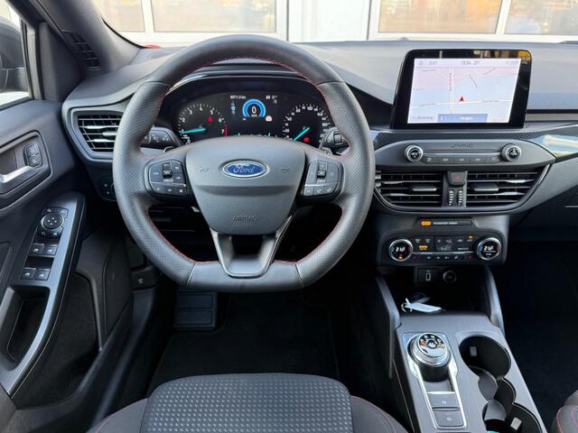 Ford FOCUS 1.0 Ecoboost 125PK ST-Line AUT. Navi Camera Trekhaak