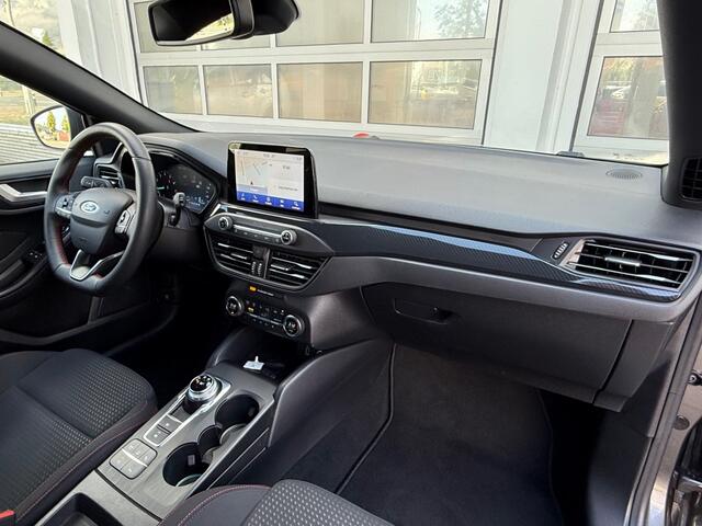 Ford FOCUS 1.0 Ecoboost 125PK ST-Line AUT. Navi Camera Trekhaak