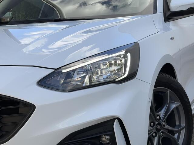 Ford FOCUS 1.0 EcoBoost ST Line Business | Navi/Carplay/Camera/Winterpack/Cruise Adaptief