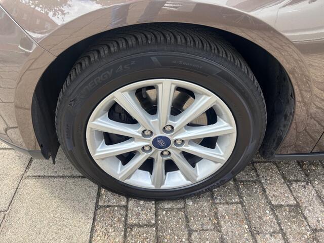 Ford FOCUS 1.5 TITANIUM