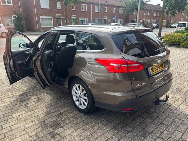Ford FOCUS 1.5 TITANIUM