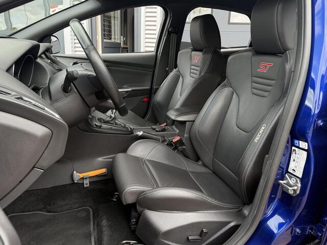 Ford FOCUS 2.0 ST3 Performance Pack, NL-Auto, Dealer O.H.