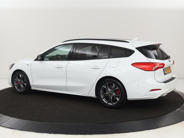 Ford FOCUS 1.5 EcoBoost ST Line | Stoelverwarming | Half leder | Camera | B&O Sound | Carplay | Park Assist | Navigatie | Dodehoek detectie | Cruise control | Navigatie