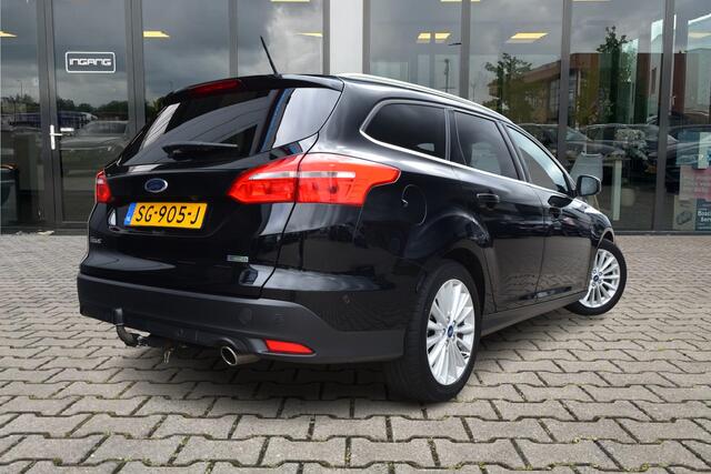 Ford FOCUS Wagon 1.5 Titanium | Trekhaak | Camera | Carplay |