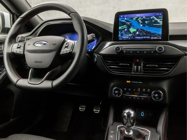 Ford FOCUS Wagon 1.0 EcoBoost ST Line (VIRTUAL COCKPIT, APPLE CARPLAY, GROOT NAVI, STUUR/STOELVERWARMING, SPORTSTOELEN, ADAPTIVE CRUISE, GETINT GLAS, KEYLESS, CAMERA, NIEUWSTAAT)