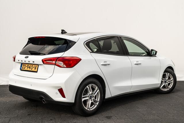 Ford FOCUS 1.0 EcoBoost Ed. Business | Sportstoelen | PDC | 16 inch LMV | Getint Glas | Volledig onderhouden