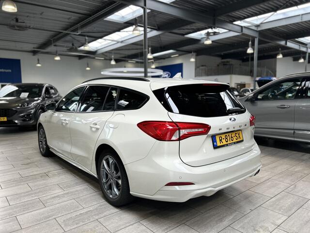 Ford FOCUS Wagon 1.0 EcoBoost Hybrid ST Line | Winterpack | Camera | Full Led | Head-up Display | All season |