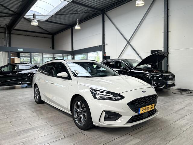 Ford FOCUS Wagon 1.0 EcoBoost Hybrid ST Line | Winterpack | Camera | Full Led | Head-up Display | All season |