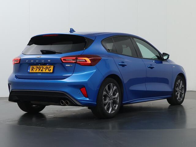 Ford FOCUS 1.0 EcoBoost Hybrid ST Line Style | Winterpakket | AGR Stoelen | B&O | Parkeercamera | Navigatie | Climate Control |