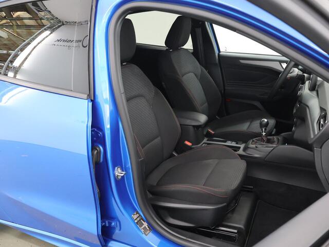 Ford FOCUS 1.0 EcoBoost Hybrid ST Line Style | Winterpakket | AGR Stoelen | B&O | Parkeercamera | Navigatie | Climate Control |
