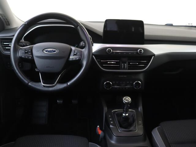Ford FOCUS 1.0 EcoBoost Trend Edition Business NAVI / CLIMATE / PDC / LM