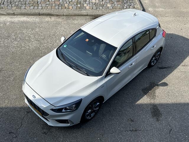 Ford FOCUS 1.0 EcoBoost Hybrid ST Line 1e EIGENAAR ADAP CRUISE NAVI CRUISE ECC TREKHAAK