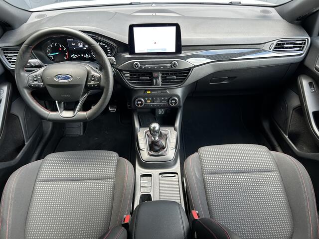 Ford FOCUS 1.0 EcoBoost Hybrid ST Line 1e EIGENAAR ADAP CRUISE NAVI CRUISE ECC TREKHAAK