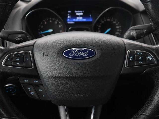 Ford FOCUS Wagon 1.0 ST-Line | Navigatie | PDC | Cruise Control | Bluetooth | Airco | LMV 17 inch | start/stop systeem | 104.000km NAP