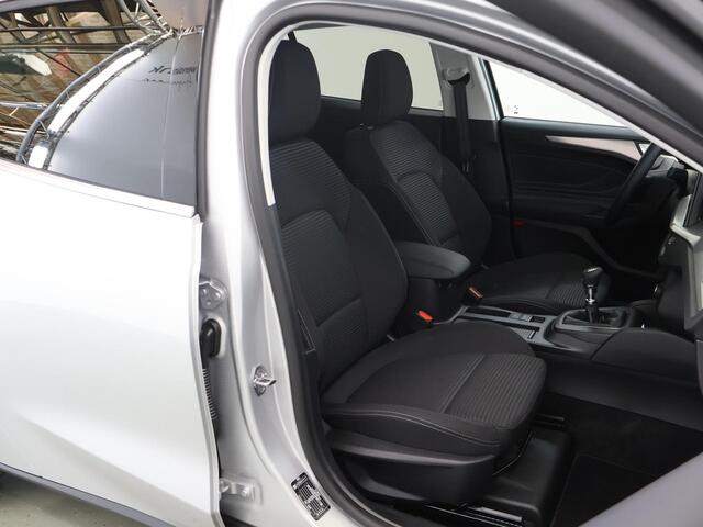 Ford FOCUS Wagon 1.0 EcoBoost Hybrid Titanium | Navigatie | Winterpack | Cruise control Adaptief | Parkeercamera |