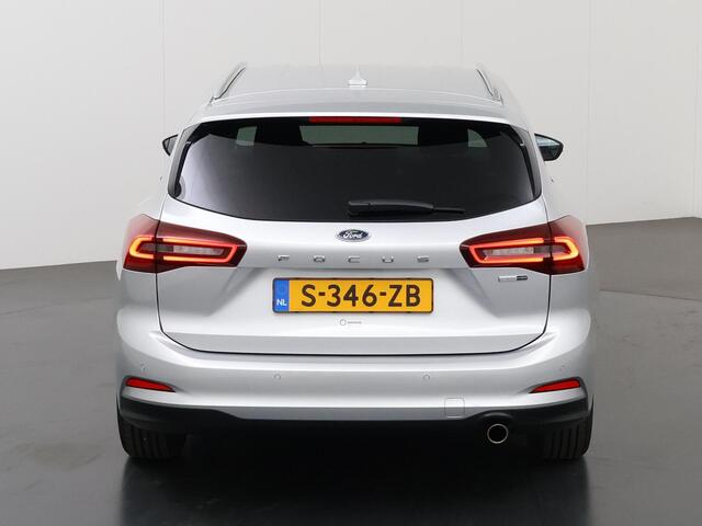 Ford FOCUS Wagon 1.0 EcoBoost Hybrid Titanium | Navigatie | Winter Pack | Cruise Control | Climate Control | Draadloos Carplay/Android Auto |