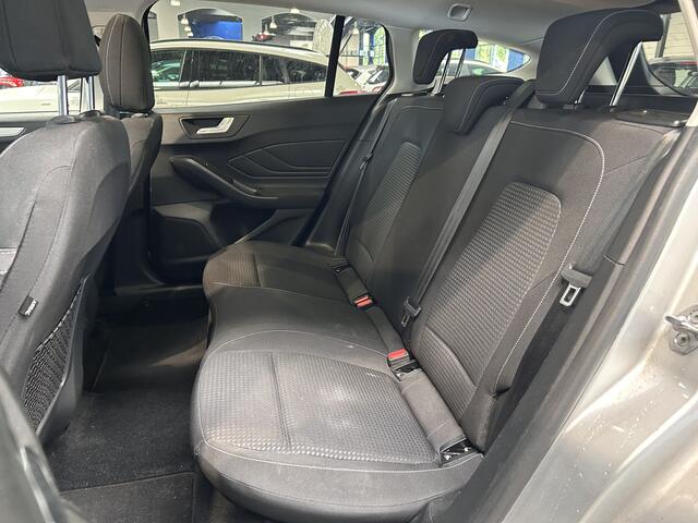 Ford FOCUS Wagon EcoBoost Hybrid 125PK Trend Edition | Winter Pack | Pano | Camera | LED | Keyless | Clima | Apple/Android CarPlay