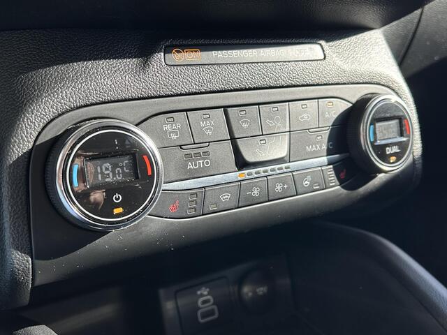 Ford FOCUS 1.0 EcoBoost Hybrid Active Style / Apple carplay / Android auto / B&O geluidsinstallatie / Winter pack / Adaptieve cruise control / Digitaal dashboard