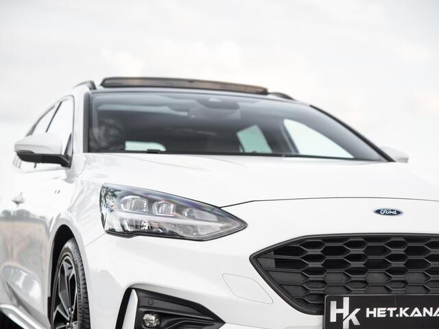 Ford FOCUS Wagon 1.5 ST Line Business Pano ACC Trekhaak Keyless