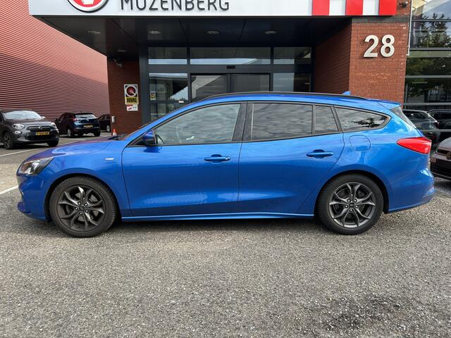 Ford FOCUS Wagon 1.0 EcoBoost ST-Line // KEYLESS // NAVI + CARPLAY // CLIMA // CAMERA // WINTERPACK // TREKHAAK!!