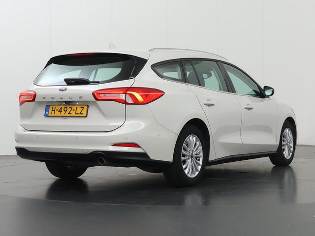 Ford FOCUS Wagon 1.0 EcoBoost Titanium Business | Winterpakket | Parkeercamera | Navigatie | Cruise Control | Climate Control |