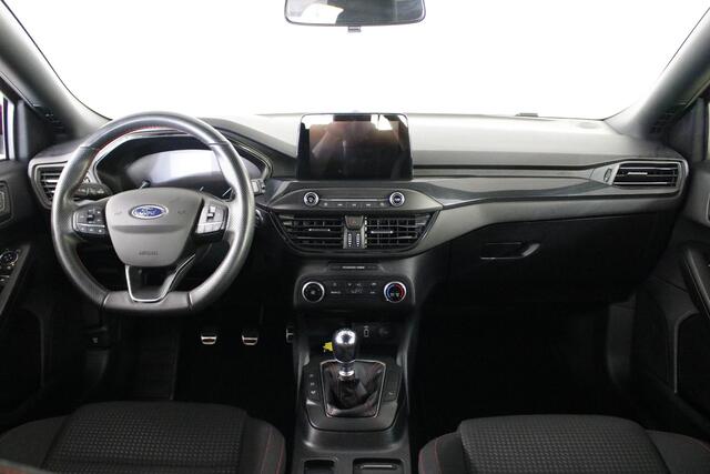 Ford FOCUS 1.0 EcoBoost ST Line Business 125 PK. Airco | Cruise | Carplay | Lichtmetaal | Org. NL.