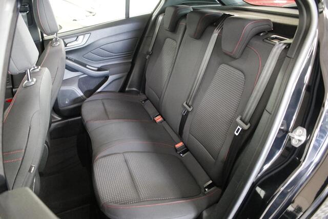 Ford FOCUS 1.0 EcoBoost ST Line 125 PK. Clima | Carplay | All-season | ACC | Winterpack.