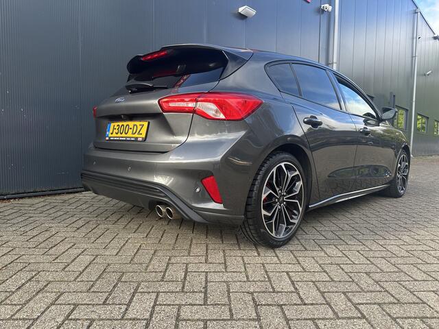 Ford FOCUS 1.5 EcoBoost ST Line Business