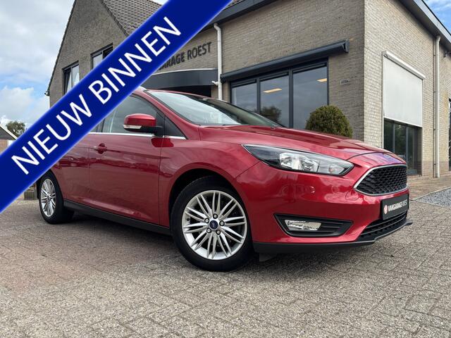 Ford FOCUS Wagon 1.5 Turbo Titanium Business Carplay / Parkeersensors / Stoelverwarming