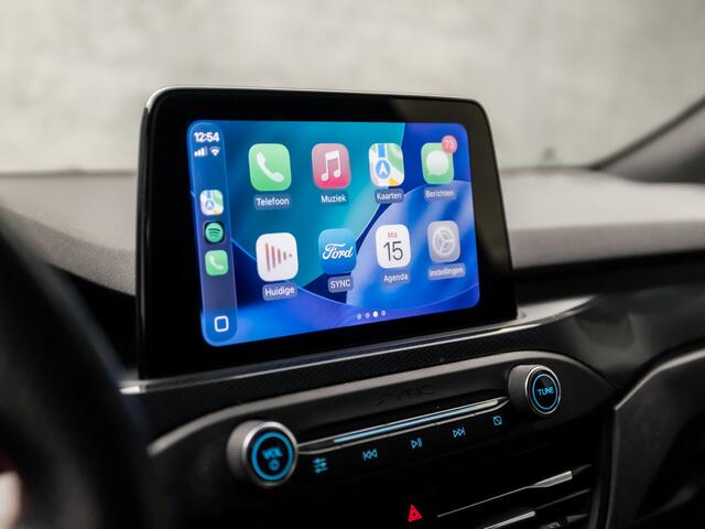 Ford FOCUS Wagon 1.0 EcoBoost ST-Line Automaat (APPLE CARPLAY, GROOT NAVI, STUUR/STOELVERWARMING, GETINT GLAS, SPORTSTOELEN, CAMERA, KEYLESS, LANE ASSIST, NIEUWSTAAT)
