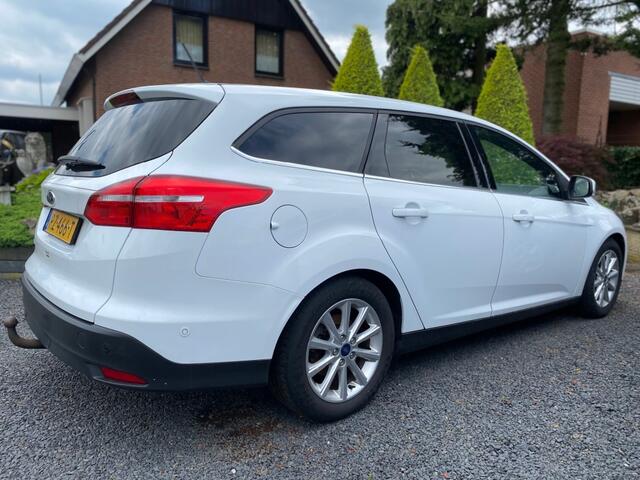 Ford FOCUS 1.5 TDCI TITANIUM Automaat Apple carplay ECC Keyless Parking assistant