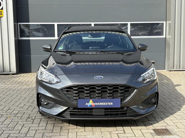 Ford FOCUS Wagon 1.5 EcoBoost ST Line Automaat | Navi | Carplay | Camera | All Season | Trekhaak | Interesse? Bel of App naar: 06 30 51 05 90