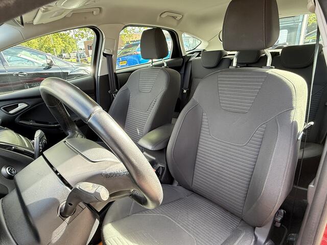 Ford FOCUS BWJ 2018 | 1.0 126PK Titanium | TREKHAAK | CAMERA | CLIMA | NAVI | CARPLAY | SPORTSTOELEN | CRUISE | PDC 2X