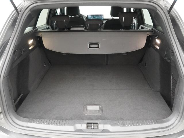 Ford FOCUS Wagon EcoBoost Hybrid 125pk ST Line | Trekhaak | Dealer onderhouden | Nw. model | Led | Clima |