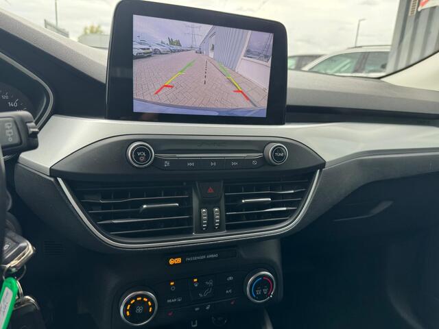 Ford FOCUS 1.0 EcoBoost Titanium Business