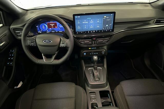 Ford FOCUS 1.0 Hybrid ST Line X | Winter | Pano | Matrix